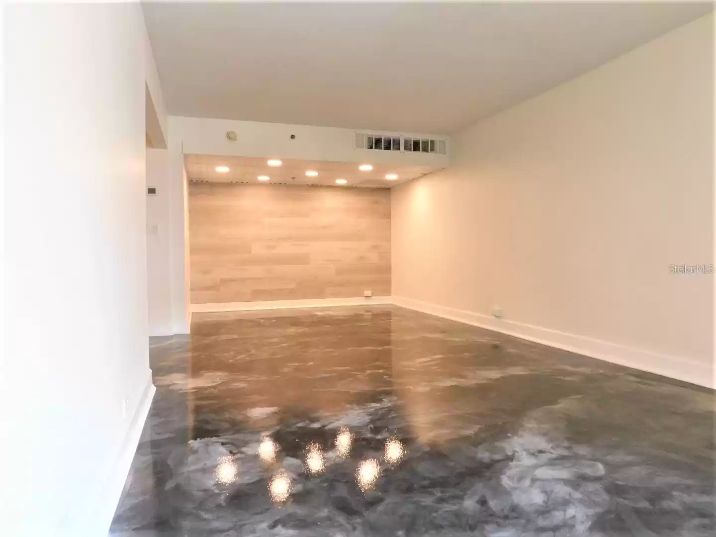 151 WASHINGTON STREET, ORLANDO, Florida 32801, 2 Bedrooms Bedrooms, ,2 BathroomsBathrooms,Residential Lease,For Rent,WASHINGTON,MFRO6261060