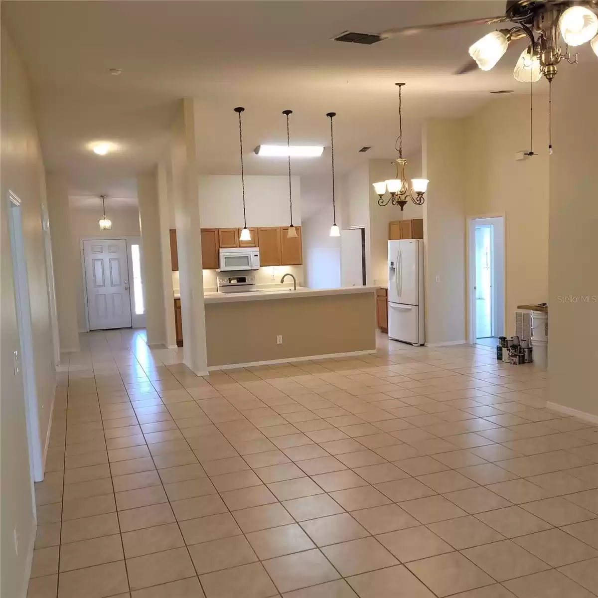 KITCHEN OPEN TO GREAT ROOM