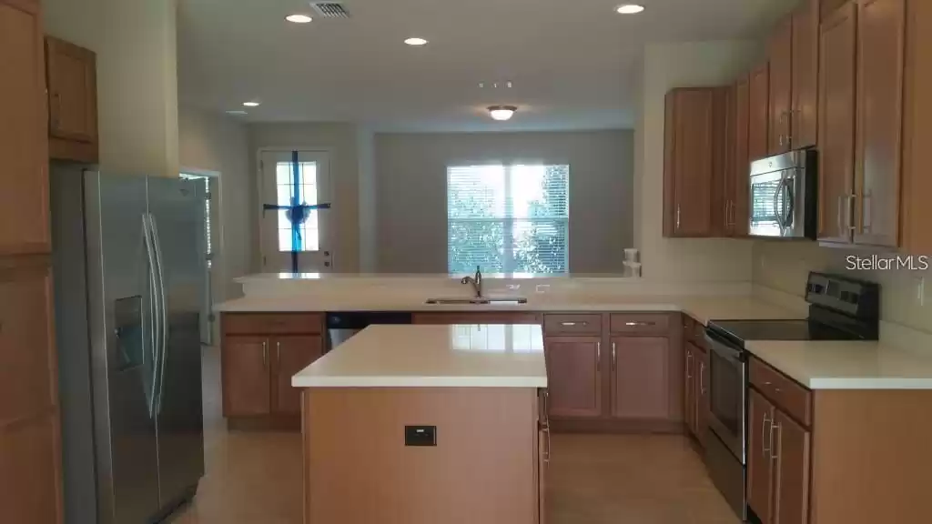 Open floor plan-kitchen