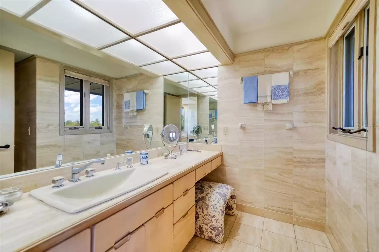 1198 Mandalay Point, Clearwater, Florida 33767, 3 Bedrooms Bedrooms, ,3 BathroomsBathrooms,Residential,For Sale,MANDALAY,U8231430