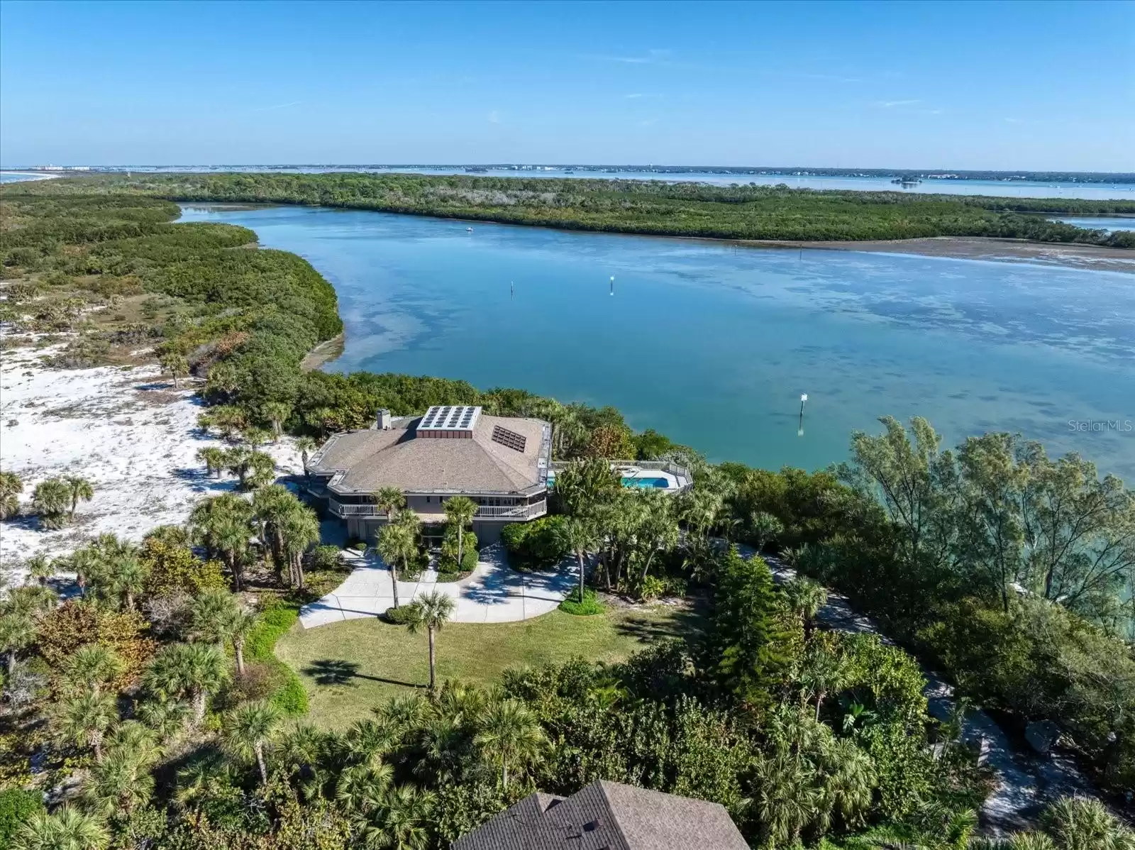 1198 Mandalay Point, Clearwater, Florida 33767, 3 Bedrooms Bedrooms, ,3 BathroomsBathrooms,Residential,For Sale,MANDALAY,U8231430