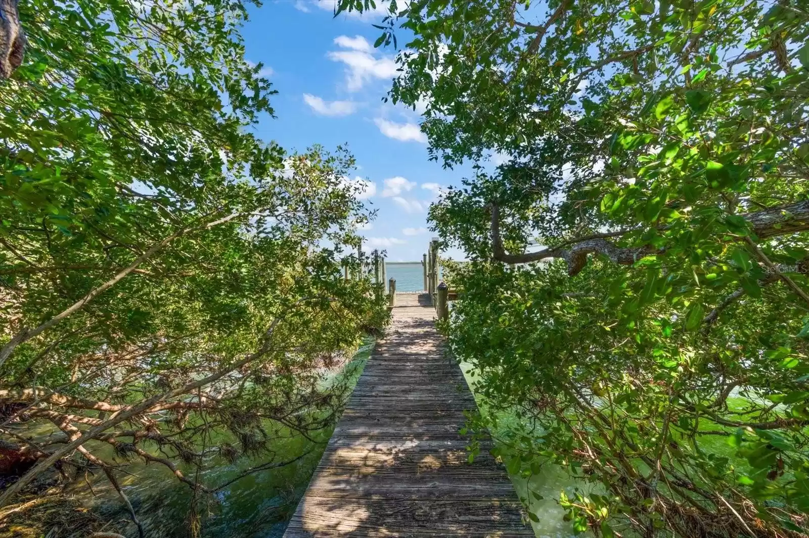 1198 Mandalay Point, Clearwater, Florida 33767, 3 Bedrooms Bedrooms, ,3 BathroomsBathrooms,Residential,For Sale,MANDALAY,U8231430