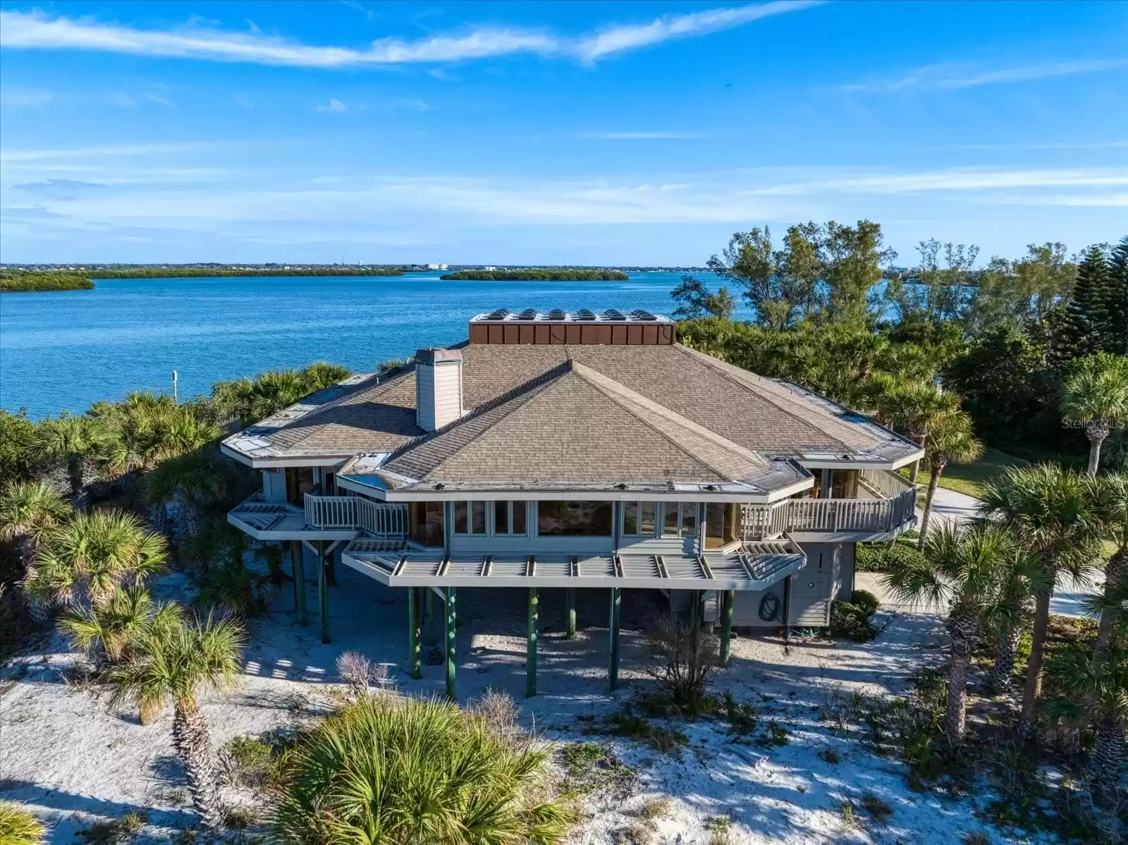 1198 Mandalay Point, Clearwater, Florida 33767, 3 Bedrooms Bedrooms, ,3 BathroomsBathrooms,Residential,For Sale,MANDALAY,U8231430