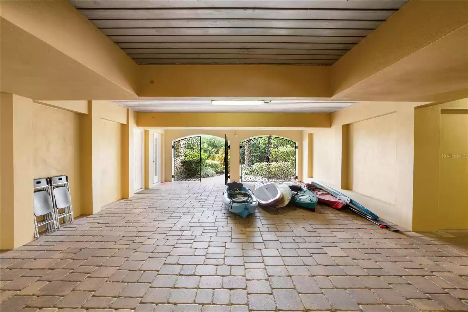 1363 Oceanview Drive, Tierra Verde, Florida 33715, 5 Bedrooms Bedrooms, ,7 BathroomsBathrooms,Residential,For Sale,OCEANVIEW,U8187636