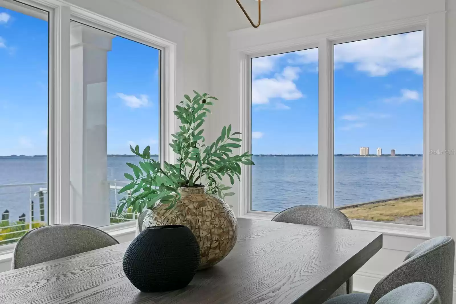 96 Martinique Avenue, Tampa, Florida 33606, 6 Bedrooms Bedrooms, ,8 BathroomsBathrooms,Residential,For Sale,MARTINIQUE,T3497745