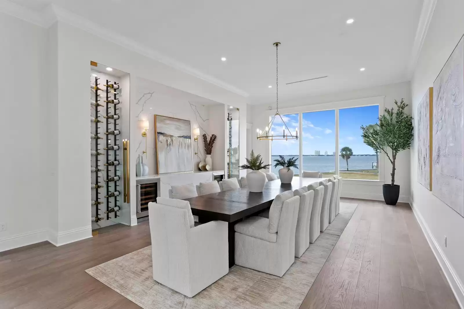 96 Martinique Avenue, Tampa, Florida 33606, 6 Bedrooms Bedrooms, ,8 BathroomsBathrooms,Residential,For Sale,MARTINIQUE,T3497745