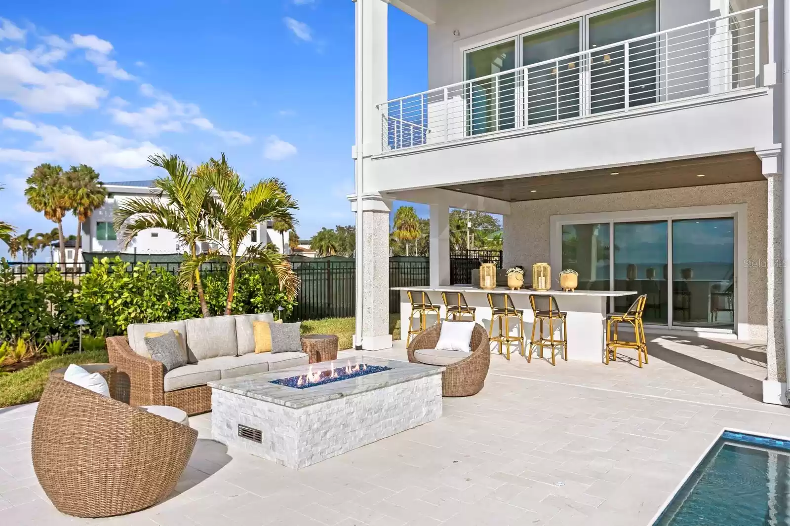 96 Martinique Avenue, Tampa, Florida 33606, 6 Bedrooms Bedrooms, ,8 BathroomsBathrooms,Residential,For Sale,MARTINIQUE,T3497745