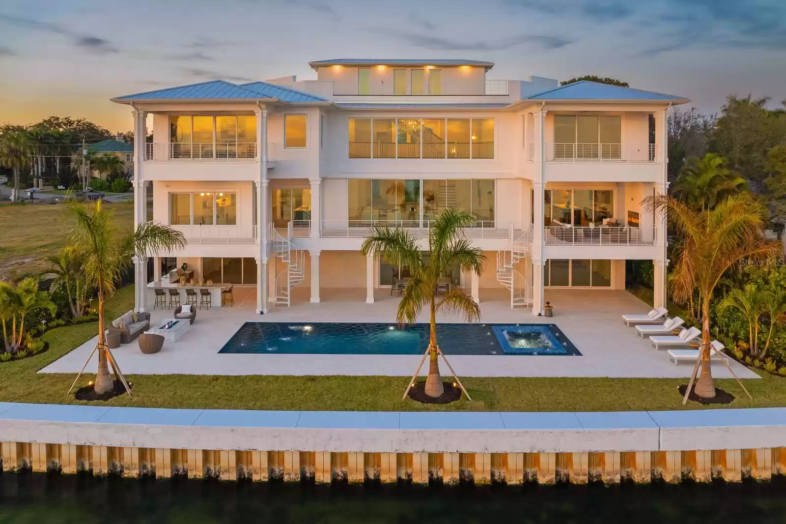 96 Martinique Avenue, Tampa, Florida 33606, 6 Bedrooms Bedrooms, ,8 BathroomsBathrooms,Residential,For Sale,MARTINIQUE,T3497745