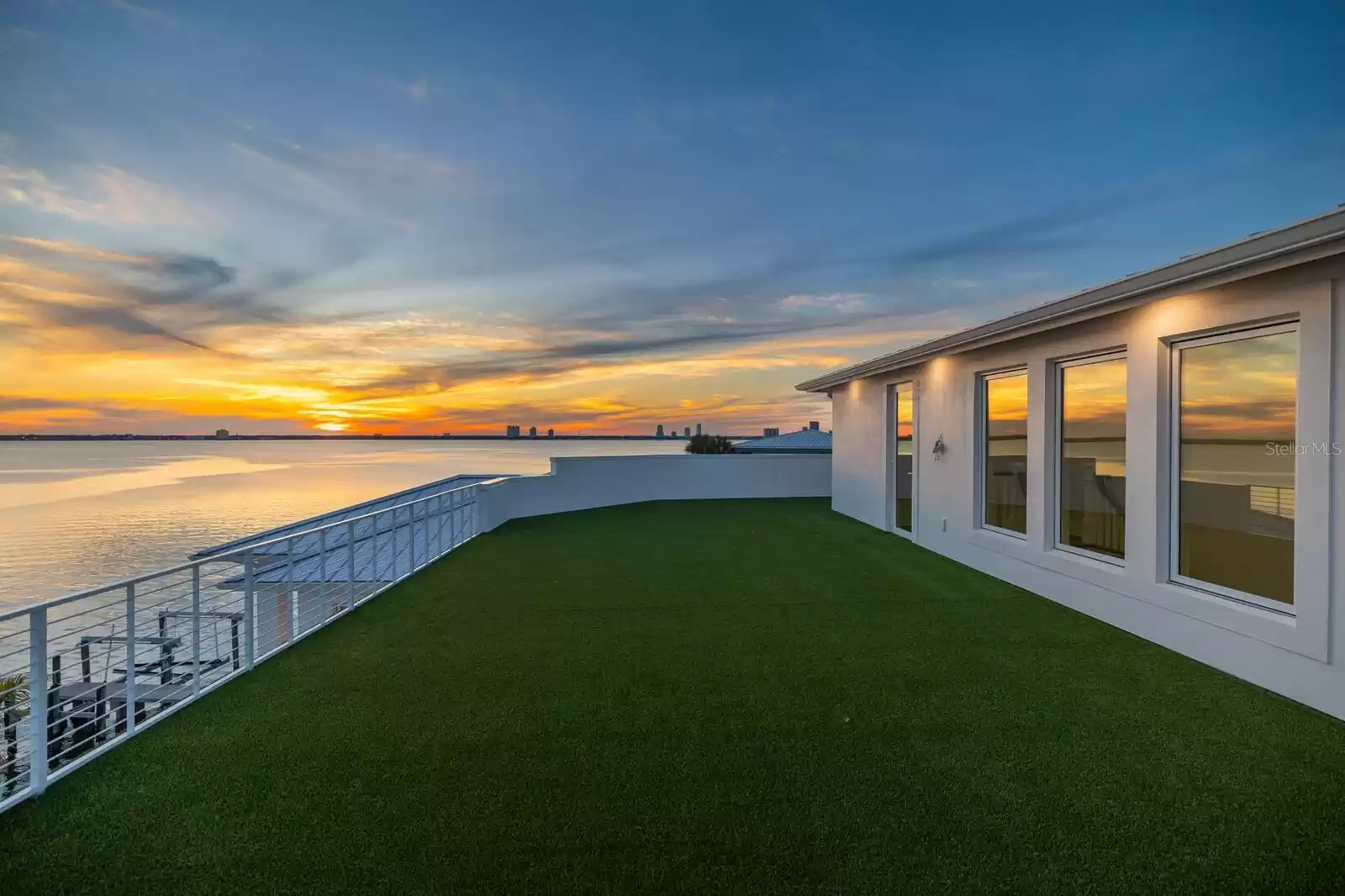 96 Martinique Avenue, Tampa, Florida 33606, 6 Bedrooms Bedrooms, ,8 BathroomsBathrooms,Residential,For Sale,MARTINIQUE,T3497745