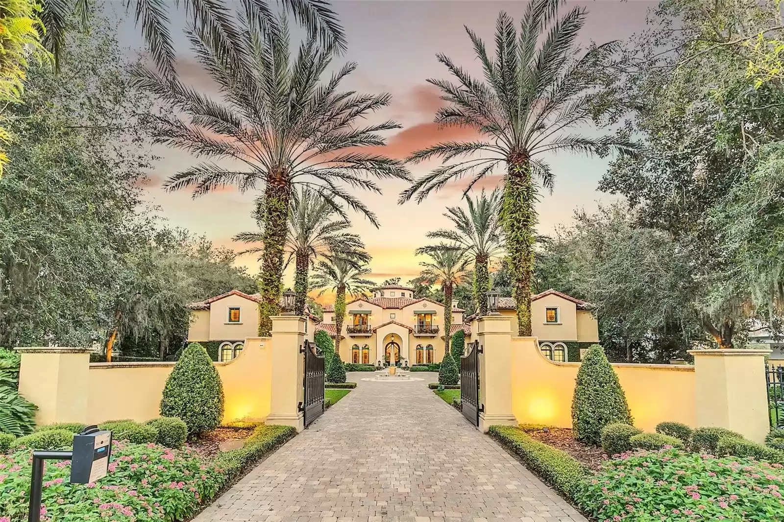 1120 PRESERVE POINT DRIVE, WINTER PARK, Florida 32789, 7 Bedrooms Bedrooms, ,9 BathroomsBathrooms,Residential,For Sale,PRESERVE POINT,0,MFRO6269585