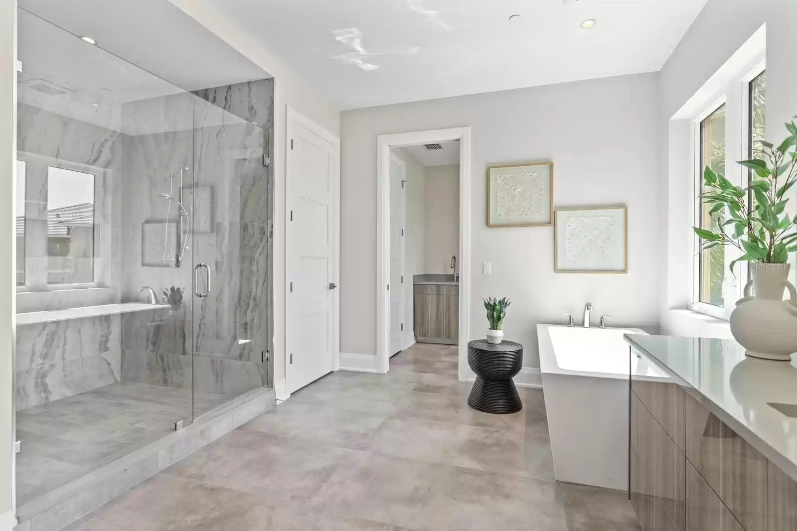 Main Bath #2 (laundry access from pocket door).