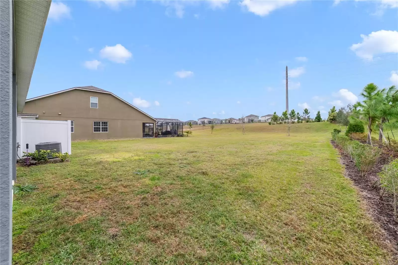 2590 ROYAL JASMINE COURT, CLERMONT, Florida 34711, 3 Bedrooms Bedrooms, ,3 BathroomsBathrooms,Residential Lease,For Rent,ROYAL JASMINE,0,MFRO6274271