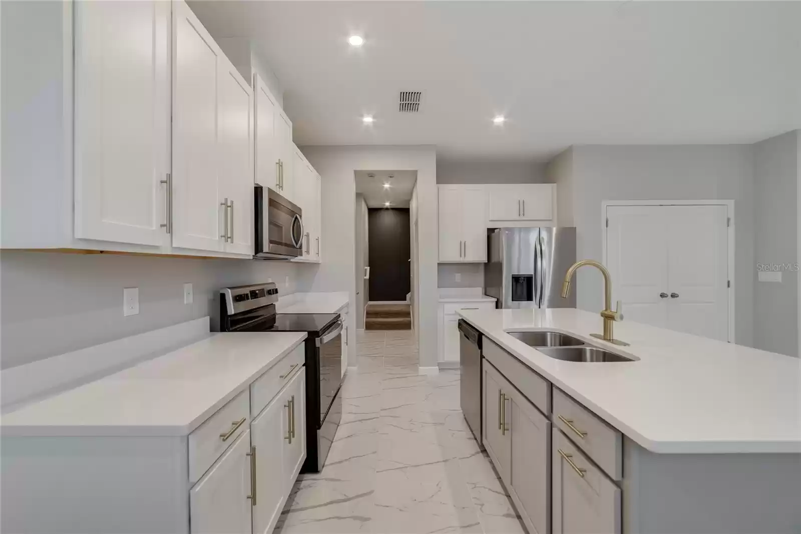 2590 ROYAL JASMINE COURT, CLERMONT, Florida 34711, 3 Bedrooms Bedrooms, ,3 BathroomsBathrooms,Residential Lease,For Rent,ROYAL JASMINE,0,MFRO6274271