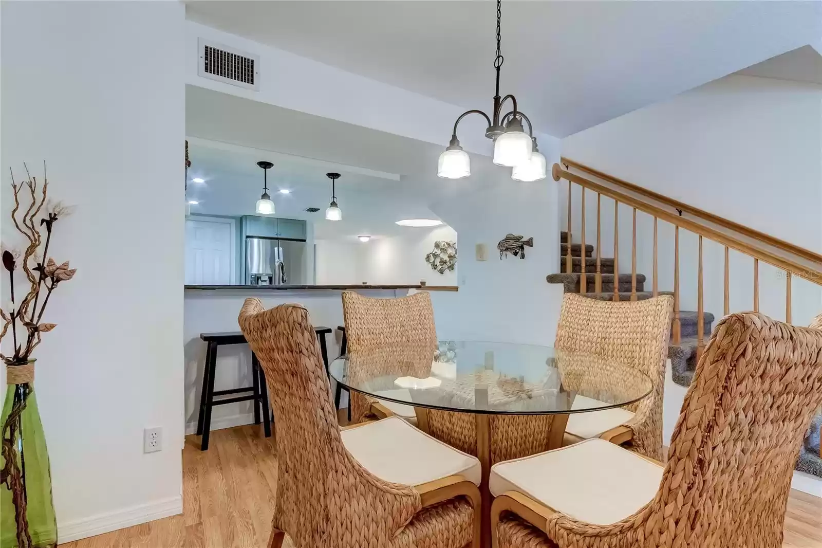 9732 INDIAN KEY TRAIL, SEMINOLE, Florida 33776, 3 Bedrooms Bedrooms, ,3 BathroomsBathrooms,Residential Lease,For Rent,INDIAN KEY,0,MFRTB8319702