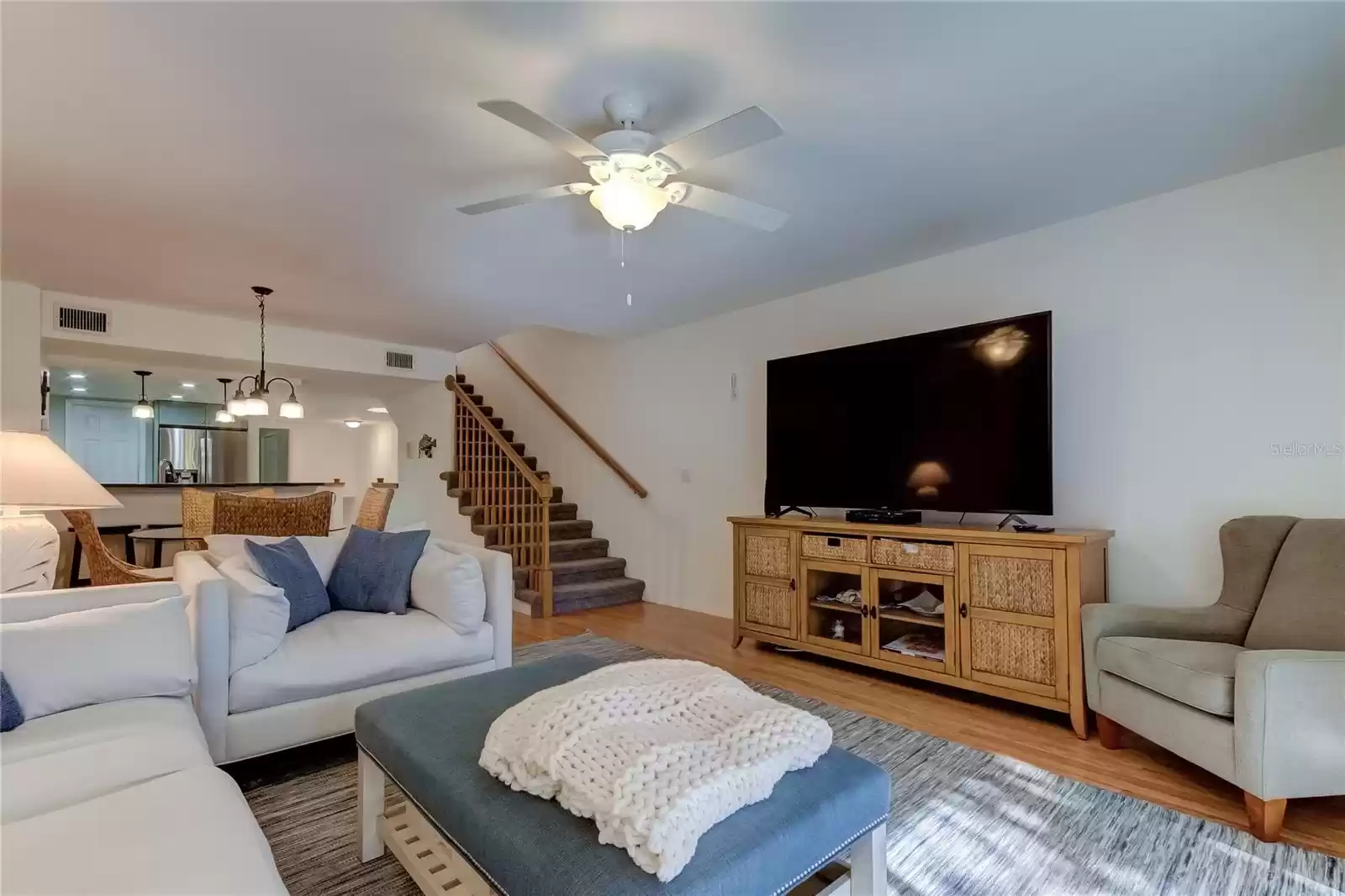 9732 INDIAN KEY TRAIL, SEMINOLE, Florida 33776, 3 Bedrooms Bedrooms, ,3 BathroomsBathrooms,Residential Lease,For Rent,INDIAN KEY,0,MFRTB8319702
