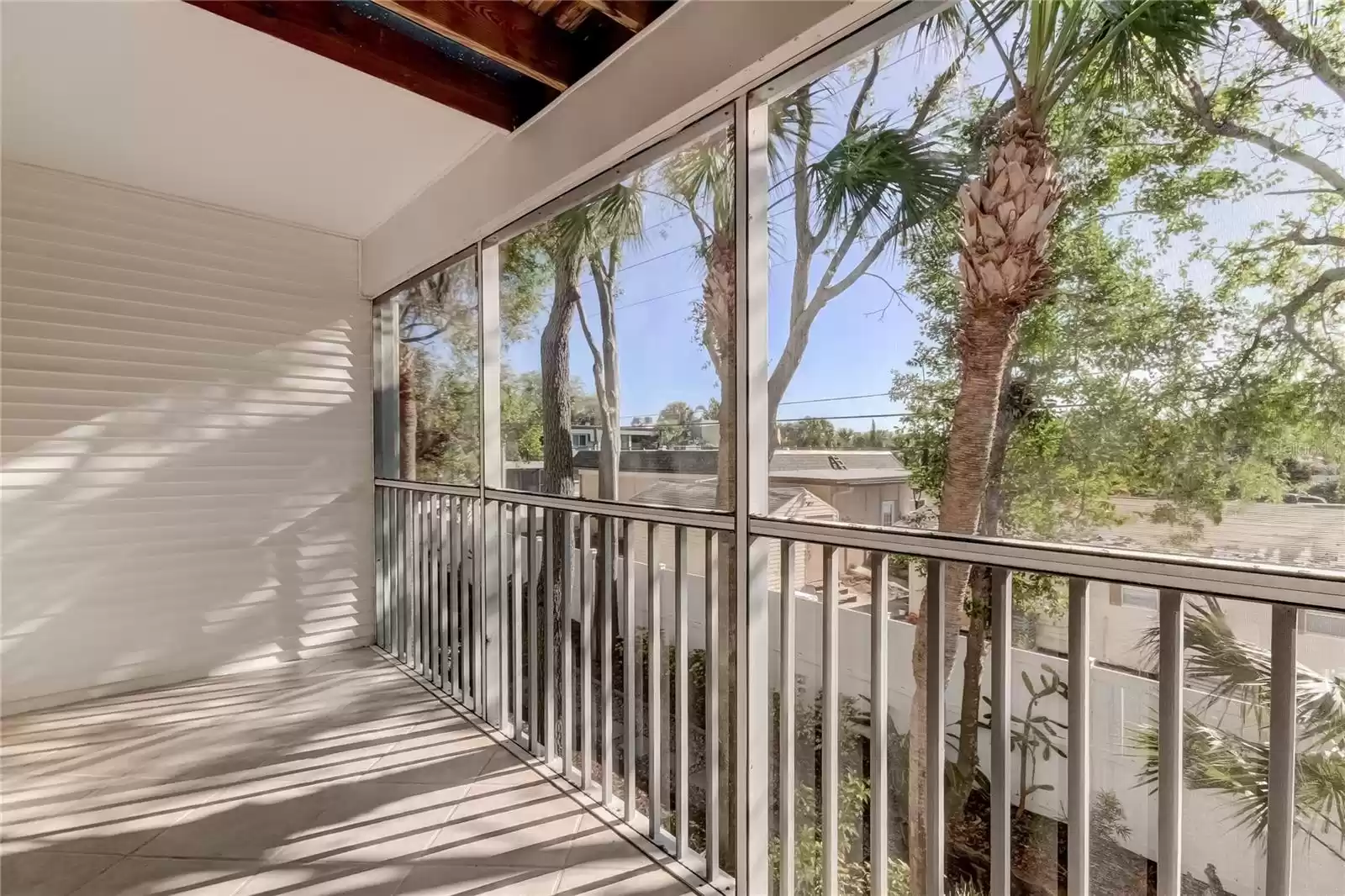 9732 INDIAN KEY TRAIL, SEMINOLE, Florida 33776, 3 Bedrooms Bedrooms, ,3 BathroomsBathrooms,Residential Lease,For Rent,INDIAN KEY,0,MFRTB8319702