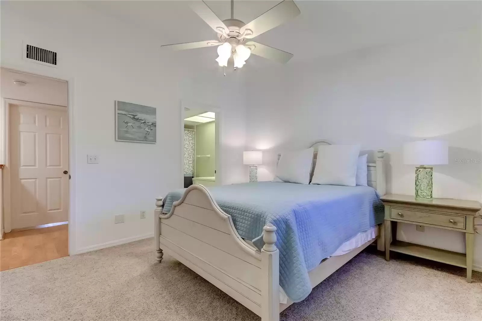 9732 INDIAN KEY TRAIL, SEMINOLE, Florida 33776, 3 Bedrooms Bedrooms, ,3 BathroomsBathrooms,Residential Lease,For Rent,INDIAN KEY,0,MFRTB8319702