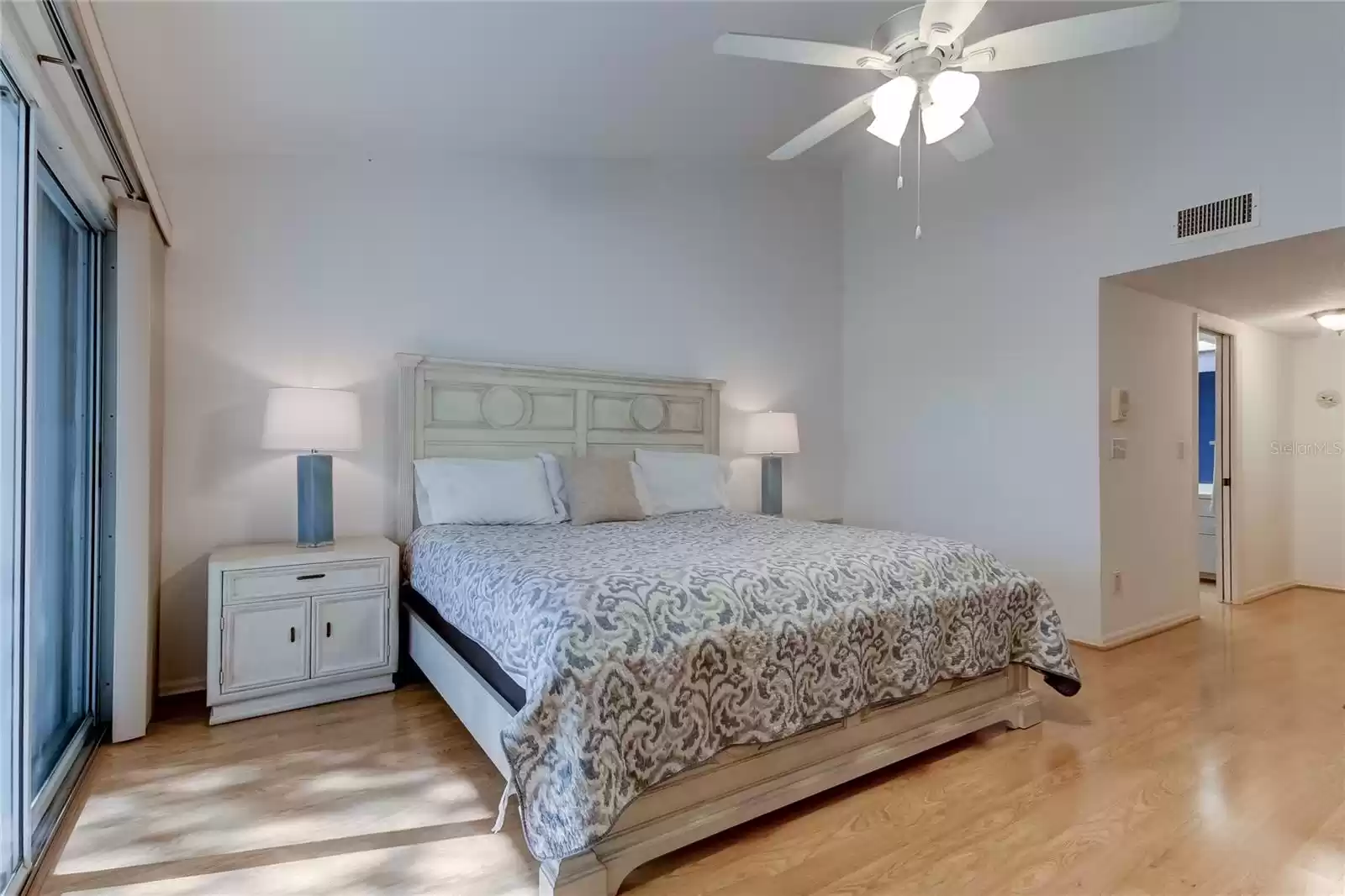 9732 INDIAN KEY TRAIL, SEMINOLE, Florida 33776, 3 Bedrooms Bedrooms, ,3 BathroomsBathrooms,Residential Lease,For Rent,INDIAN KEY,0,MFRTB8319702