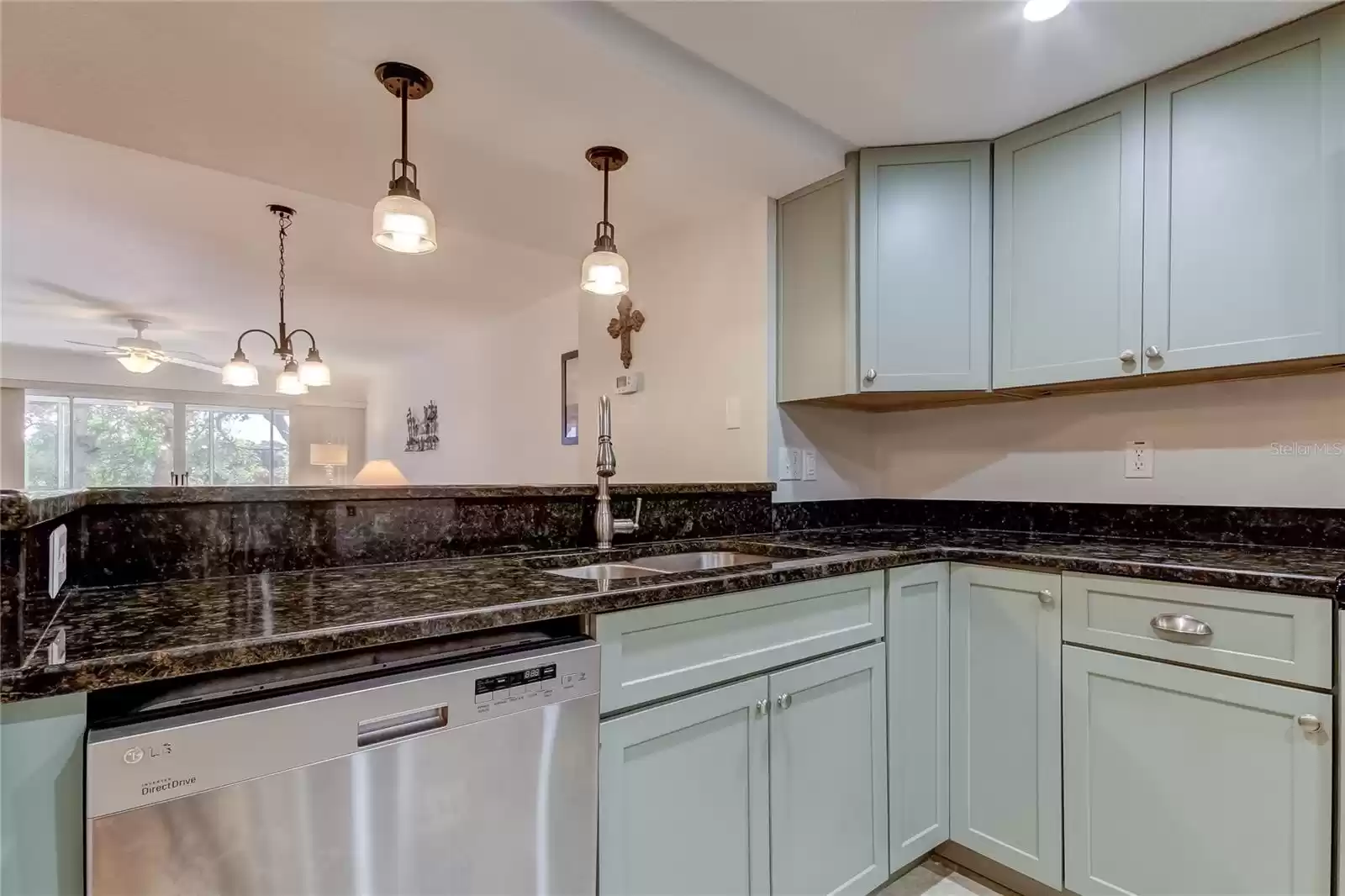 9732 INDIAN KEY TRAIL, SEMINOLE, Florida 33776, 3 Bedrooms Bedrooms, ,3 BathroomsBathrooms,Residential Lease,For Rent,INDIAN KEY,0,MFRTB8319702