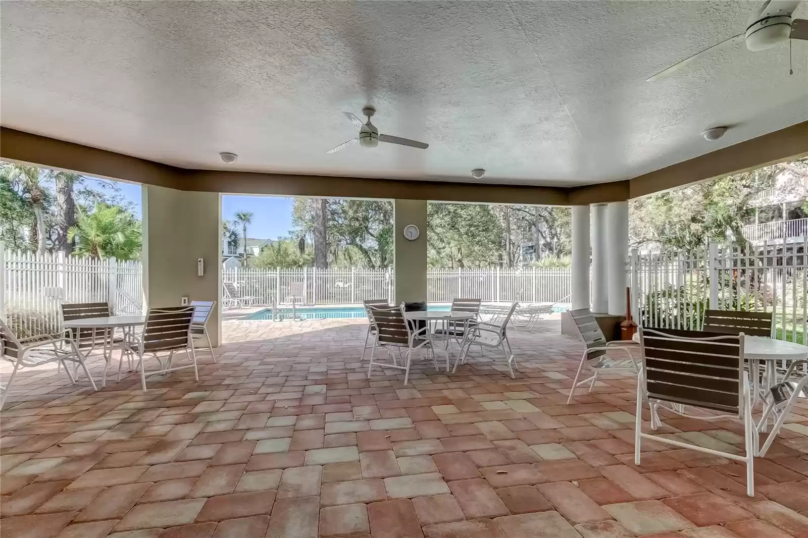 9732 INDIAN KEY TRAIL, SEMINOLE, Florida 33776, 3 Bedrooms Bedrooms, ,3 BathroomsBathrooms,Residential Lease,For Rent,INDIAN KEY,0,MFRTB8319702