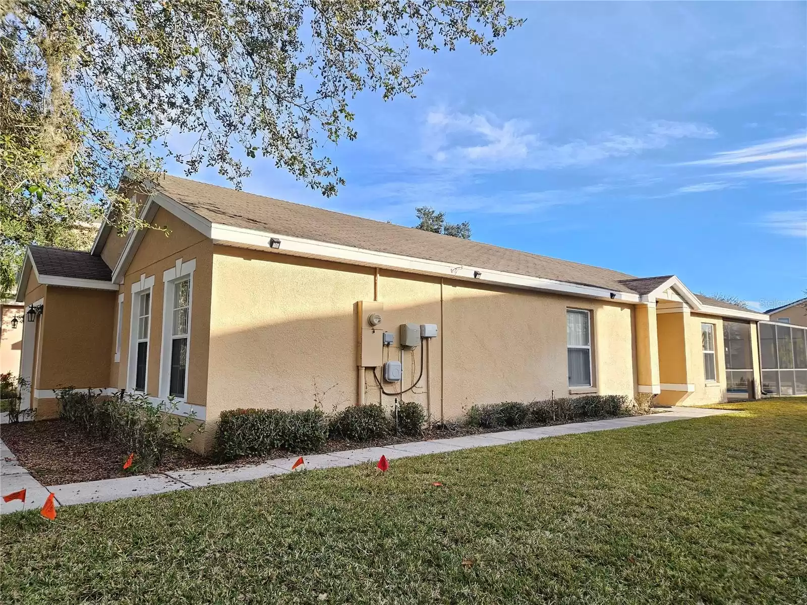 297 BLUE JAY WAY, DAVENPORT, Florida 33896, 4 Bedrooms Bedrooms, ,3 BathroomsBathrooms,Residential Lease,For Rent,BLUE JAY,0,MFRS5119572