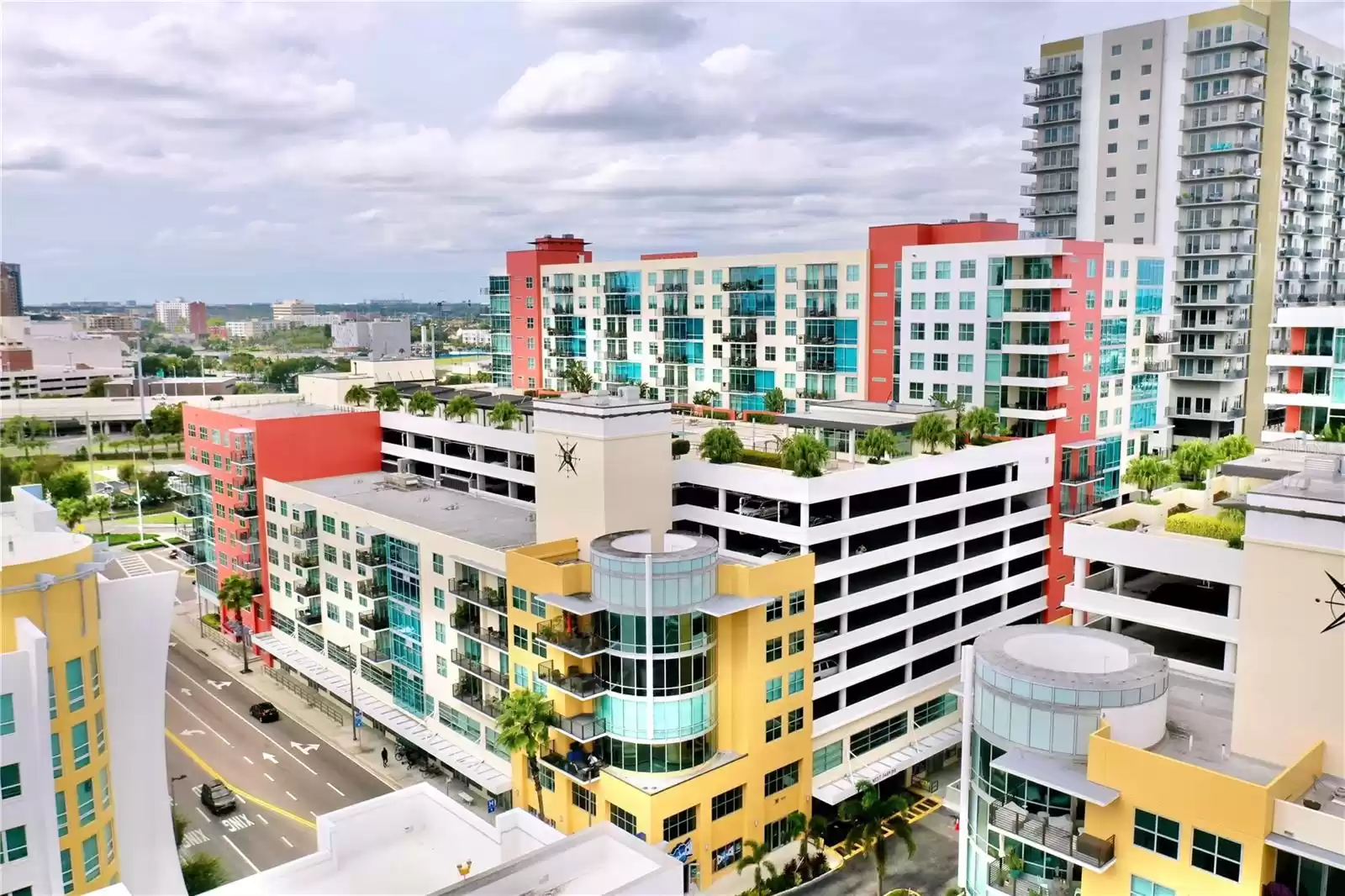 1208 KENNEDY BOULEVARD, TAMPA, Florida 33602, 2 Bedrooms Bedrooms, ,2 BathroomsBathrooms,Residential Lease,For Rent,KENNEDY,0,MFRTB8342184