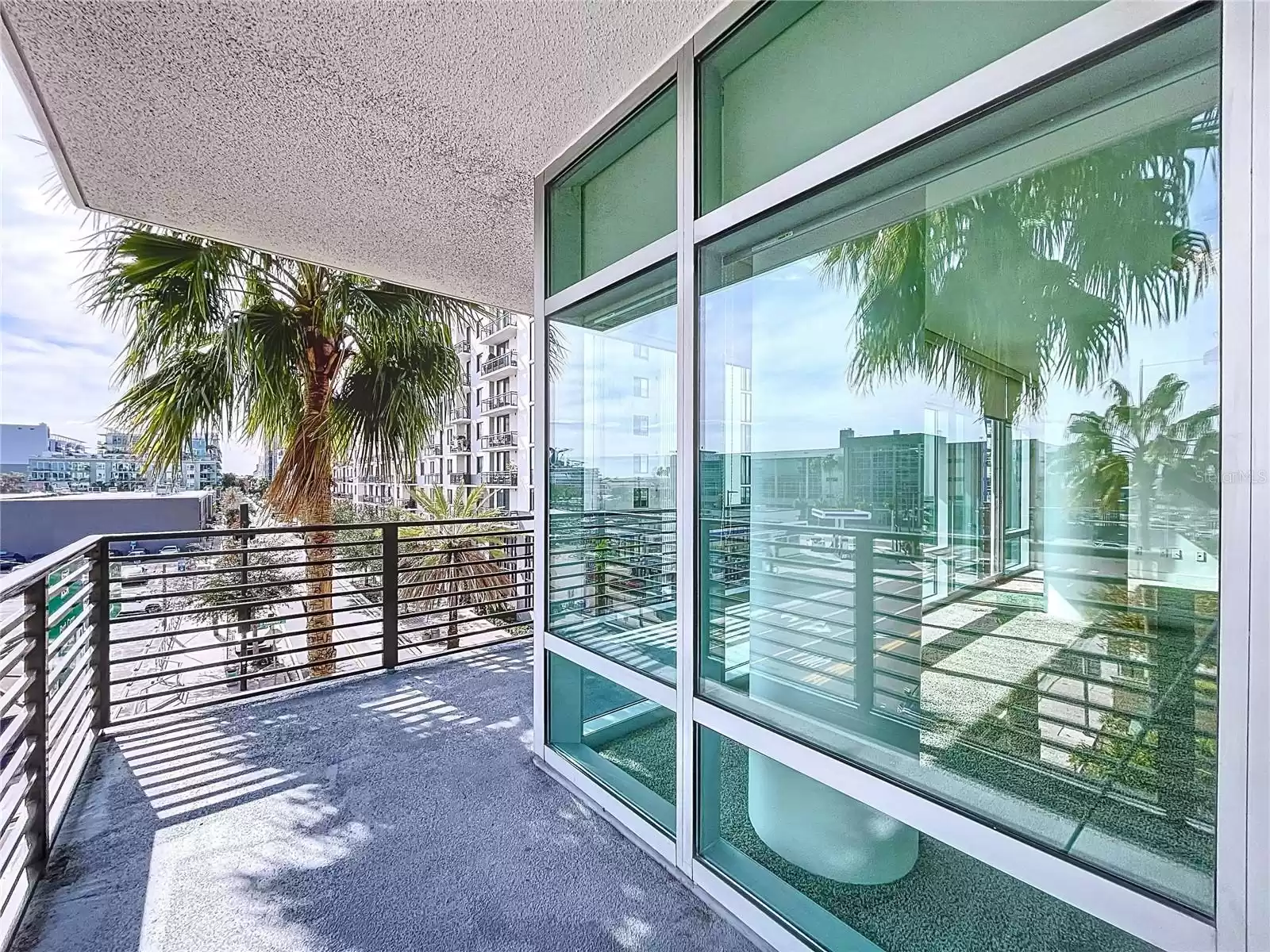 1208 KENNEDY BOULEVARD, TAMPA, Florida 33602, 2 Bedrooms Bedrooms, ,2 BathroomsBathrooms,Residential Lease,For Rent,KENNEDY,0,MFRTB8342184