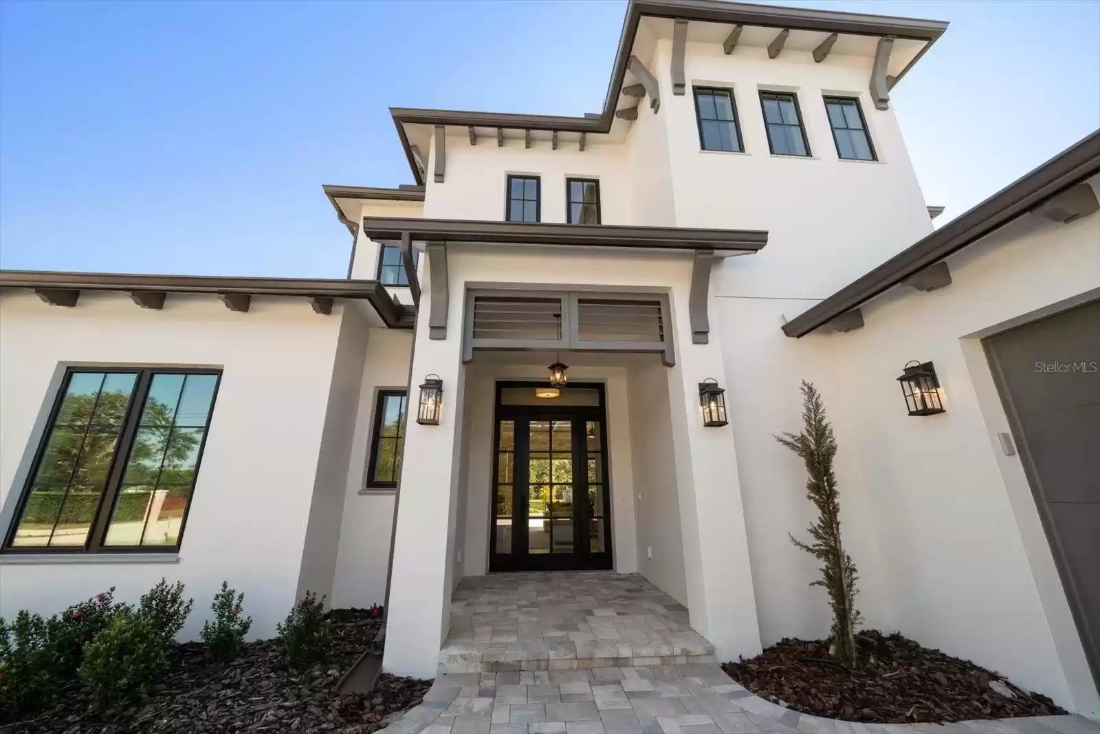 2011 BELLEAIR ROAD, CLEARWATER, Florida 33764, 4 Bedrooms Bedrooms, ,4 BathroomsBathrooms,Residential,For Sale,BELLEAIR,MFRU8192770