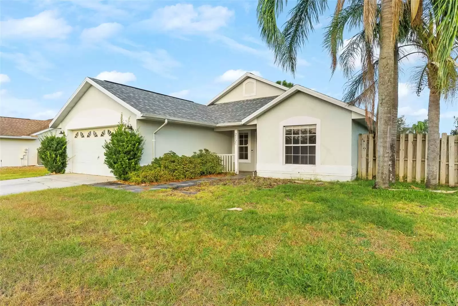 212 BENT OAK LOOP, DAVENPORT, Florida 33837, 3 Bedrooms Bedrooms, ,2 BathroomsBathrooms,Residential Lease,For Rent,BENT OAK,0,MFRO6264537