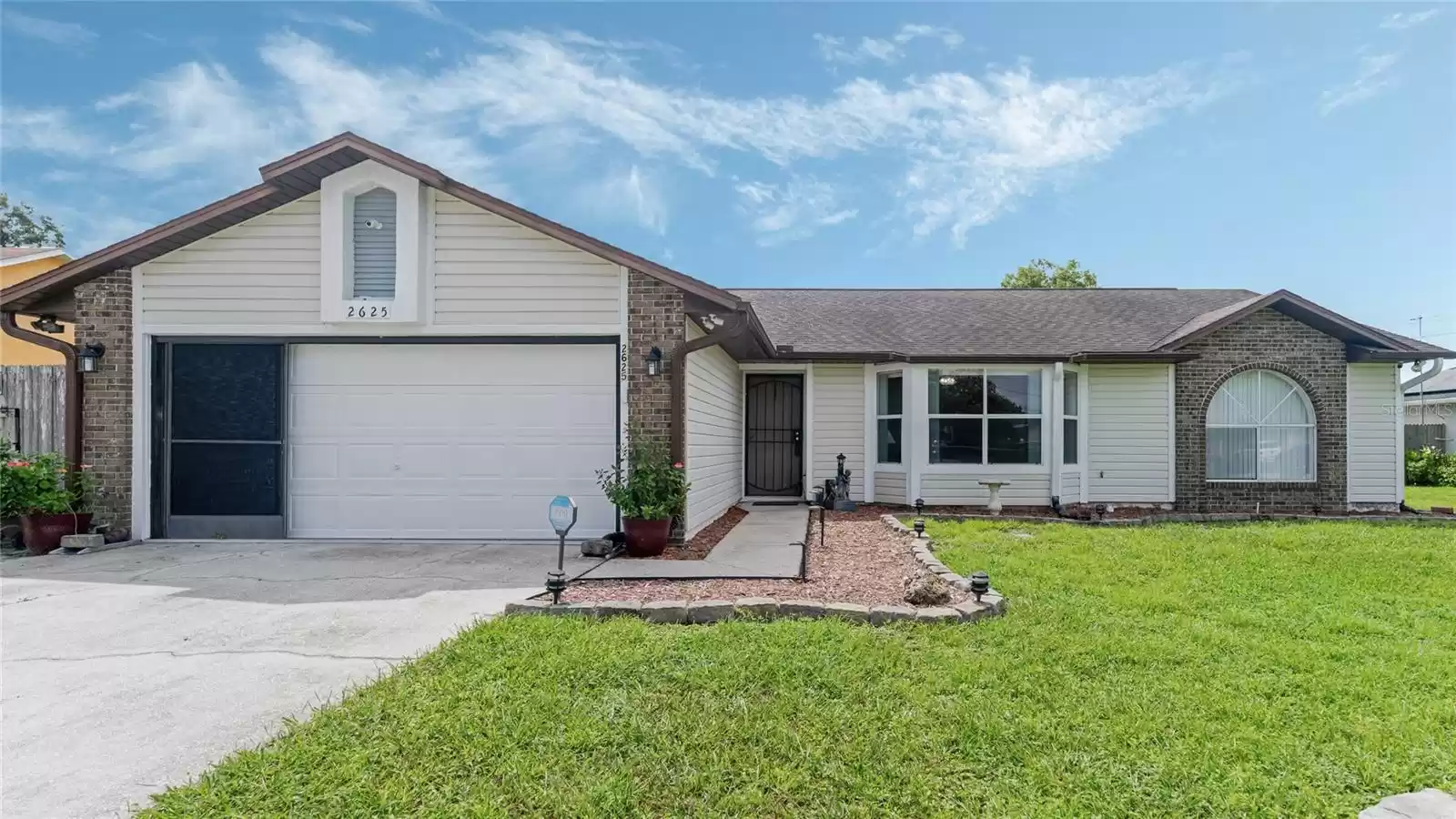 2625 SWEET SPRINGS STREET, DELTONA, Florida 32738, 3 Bedrooms Bedrooms, ,2 BathroomsBathrooms,Residential,For Sale,SWEET SPRINGS,0,MFRV4938541