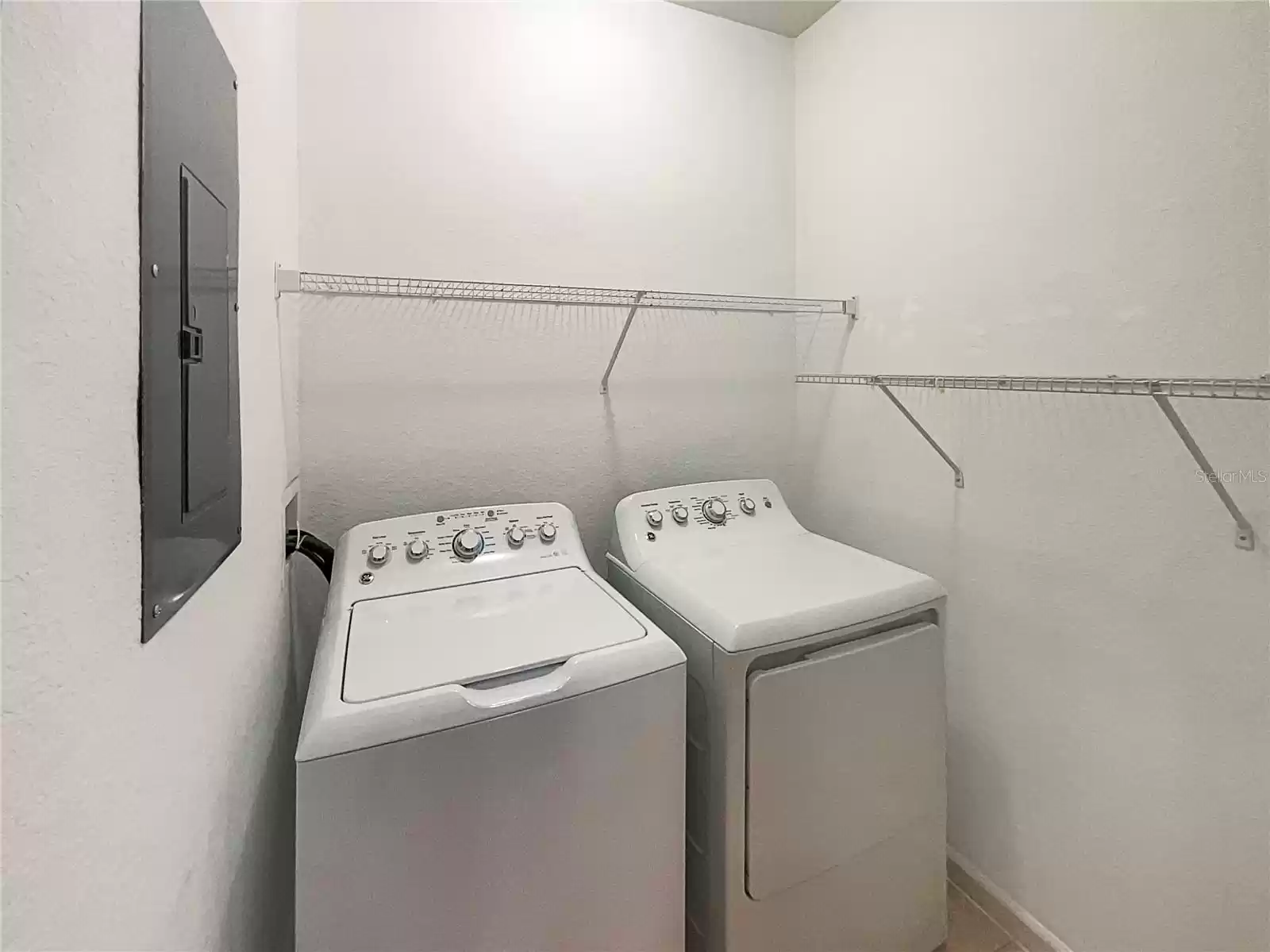 3300 WHITESTONE CIRCLE, KISSIMMEE, Florida 34741, 3 Bedrooms Bedrooms, ,2 BathroomsBathrooms,Residential,For Sale,WHITESTONE,0,MFRO6274132