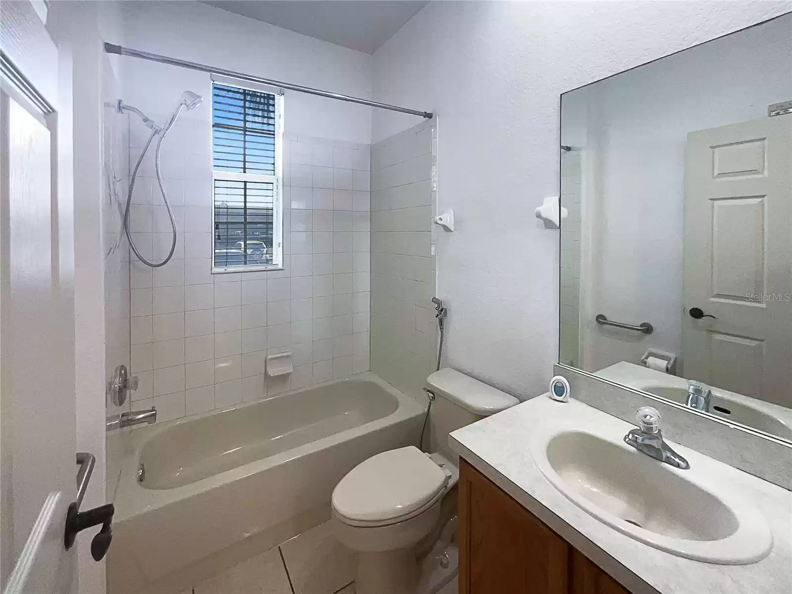 3300 WHITESTONE CIRCLE, KISSIMMEE, Florida 34741, 3 Bedrooms Bedrooms, ,2 BathroomsBathrooms,Residential,For Sale,WHITESTONE,0,MFRO6274132