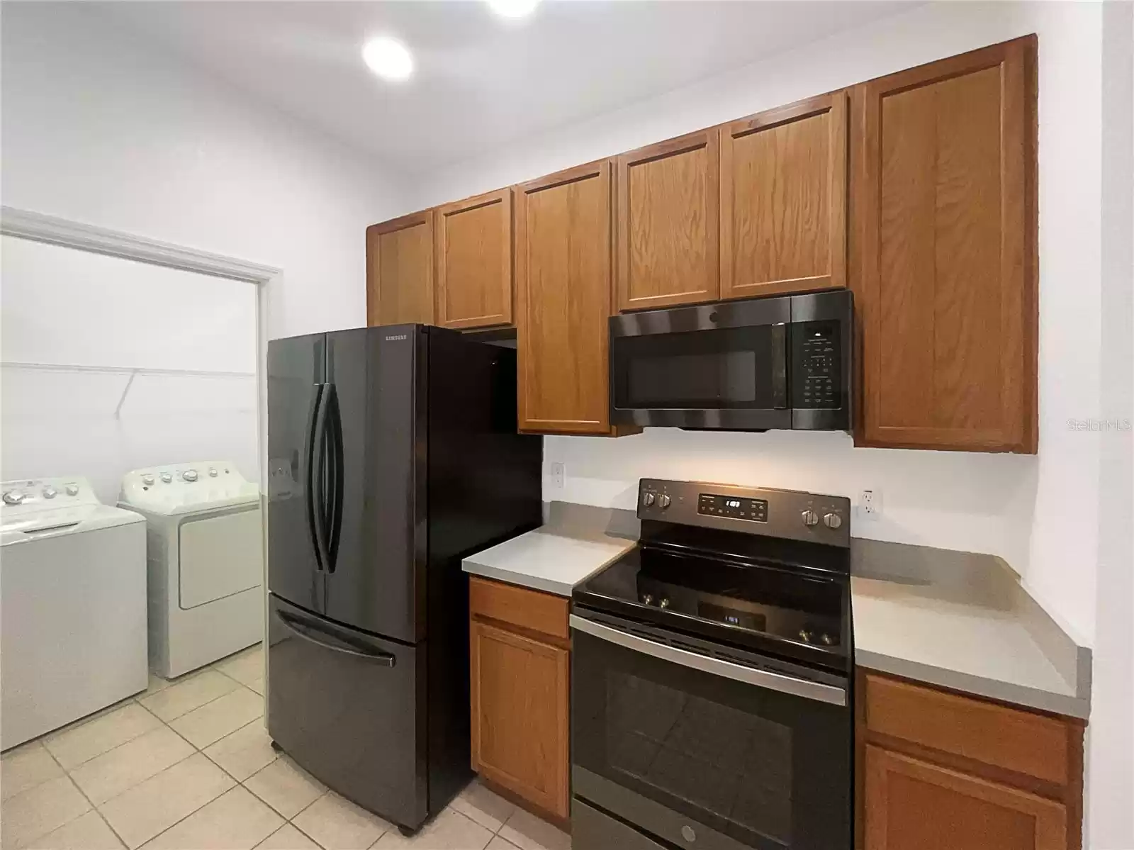 3300 WHITESTONE CIRCLE, KISSIMMEE, Florida 34741, 3 Bedrooms Bedrooms, ,2 BathroomsBathrooms,Residential,For Sale,WHITESTONE,0,MFRO6274132