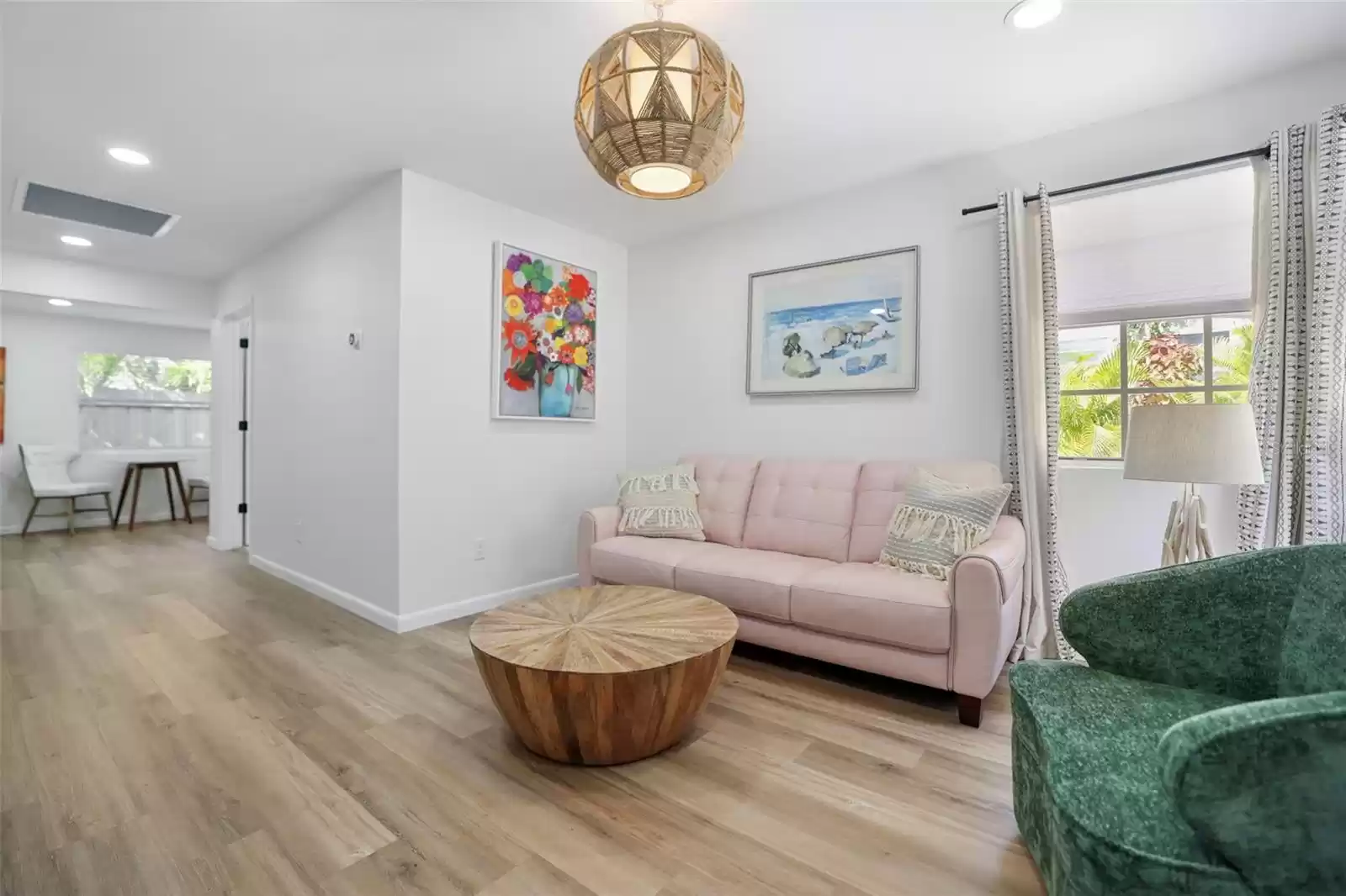1822 WASHINGTON AVENUE, CLEARWATER, Florida 33755, 2 Bedrooms Bedrooms, ,2 BathroomsBathrooms,Residential,For Sale,WASHINGTON,0,MFRTB8317279