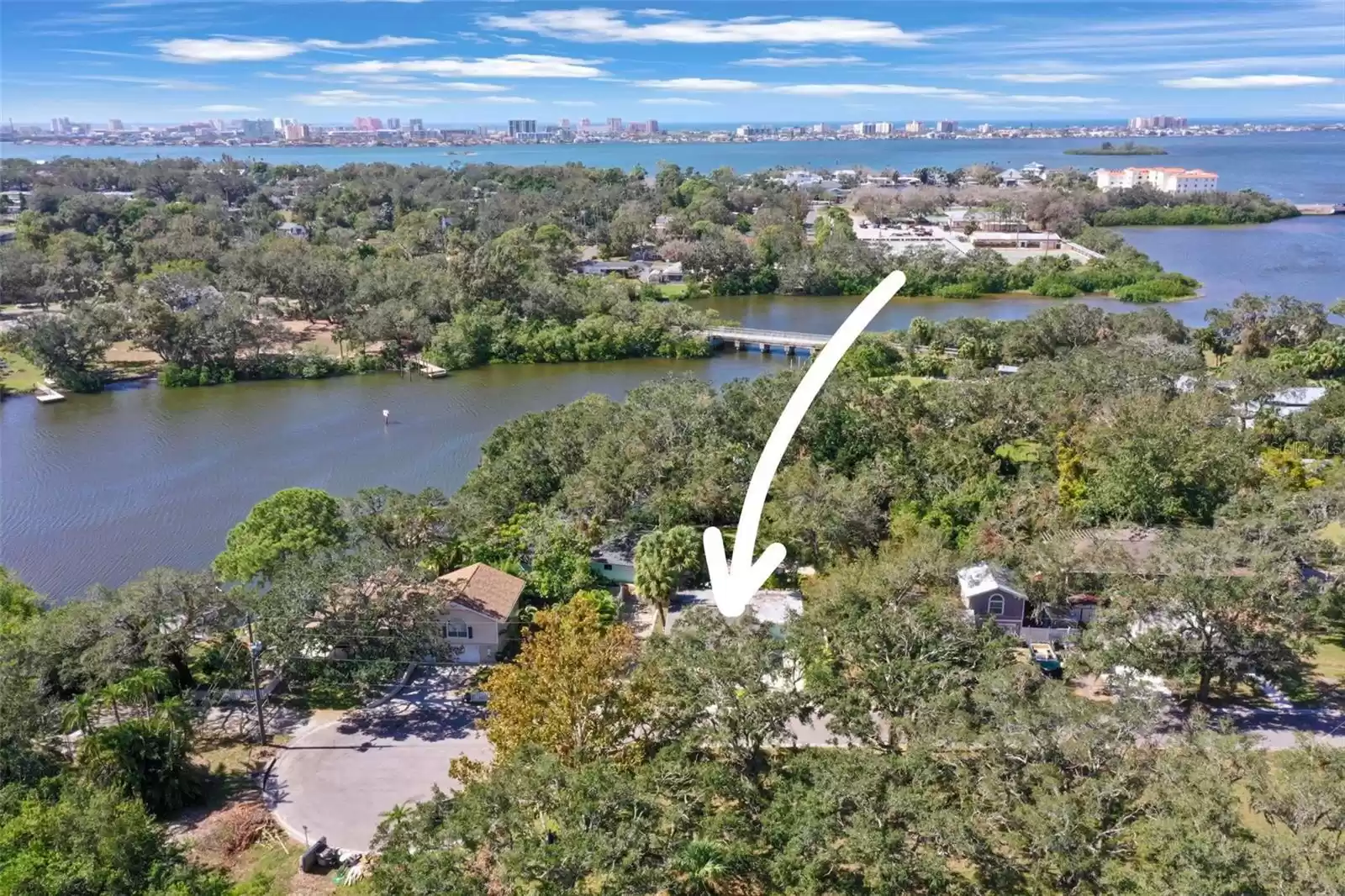 1822 WASHINGTON AVENUE, CLEARWATER, Florida 33755, 2 Bedrooms Bedrooms, ,2 BathroomsBathrooms,Residential,For Sale,WASHINGTON,0,MFRTB8317279